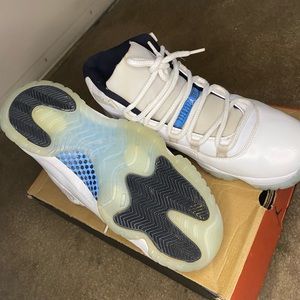 Jordan 11 legend blue